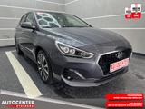 Hyundai i30 Style "PANO-NAVI-CAM-SITZH-MULTI-TÜV NEU" - Hyundai i30: Style
