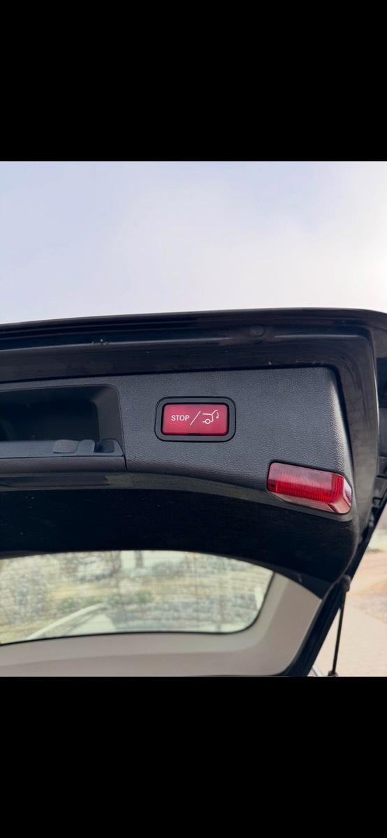 Mercedes-Benz E220 2012 — photo 7