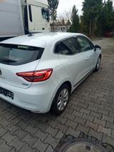 Renault Clio TCe 90 X-tronic intens etech - Renault Clio in Wiesbaden