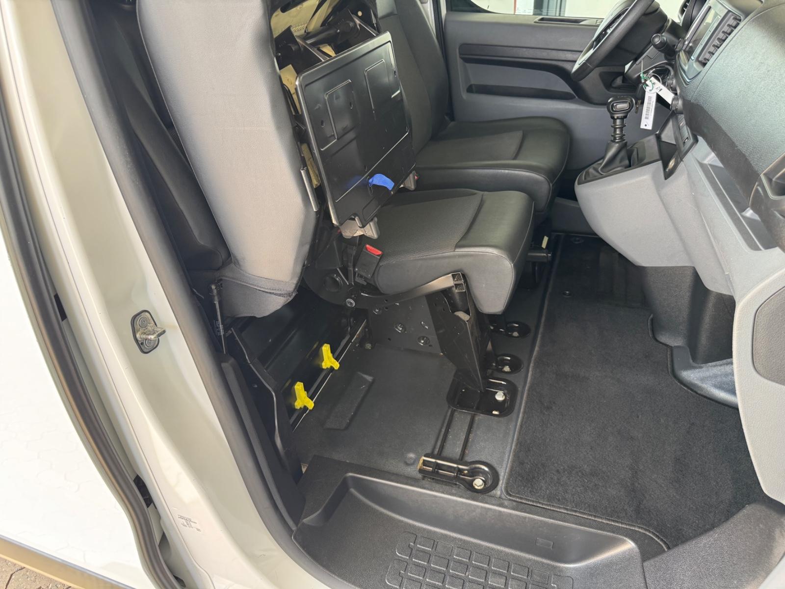 Peugeot Expert Kasten L2H1 Premium 3-Sitze Navi AHK Reg.