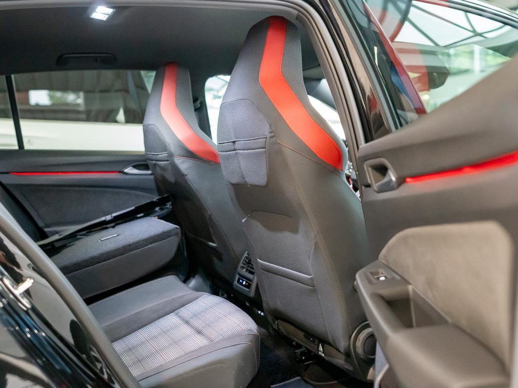 Volkswagen Golf VIII 2.0 TSI DSG GTI LED SPURH. SHZ KLIMA, миниатюра 5