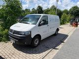 Volkswagen VW T5 Transporter mit AHK fahrbereit  - Volkswagen T5: Firmenfahrzeug