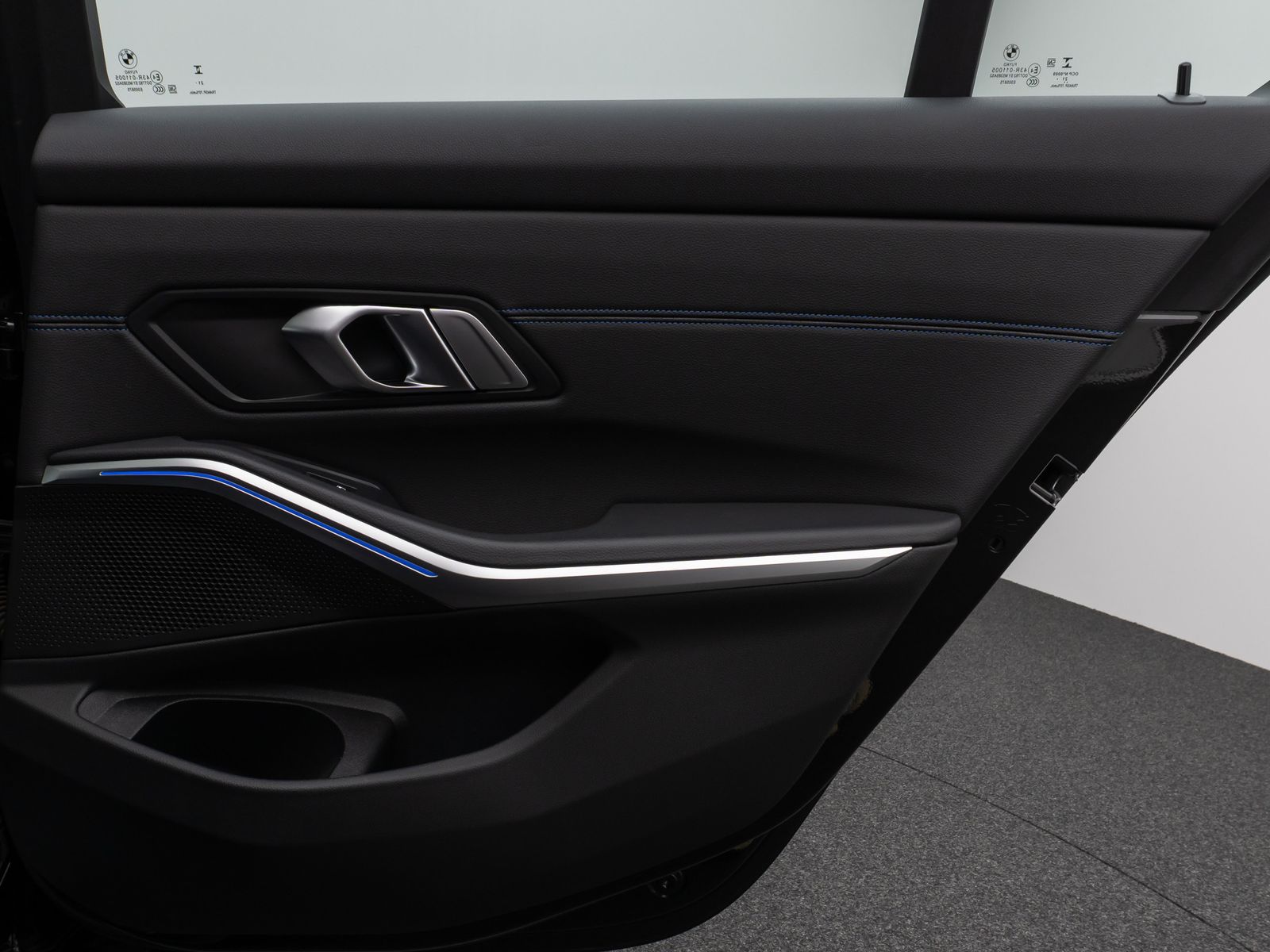 Fahrzeugabbildung BMW 320d M Sport Kamera DAB HiFi Komfort Alarm 19Zol