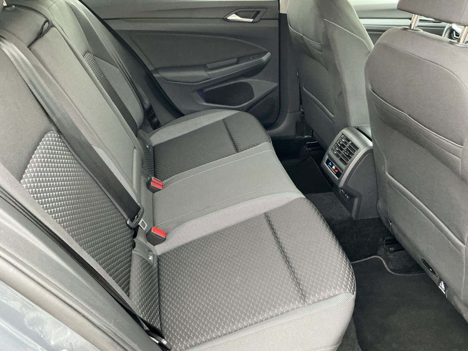 Volkswagen Golf - Bild 16