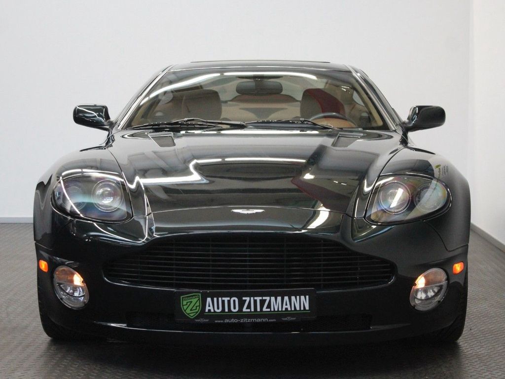 Aston Martin Vanquish