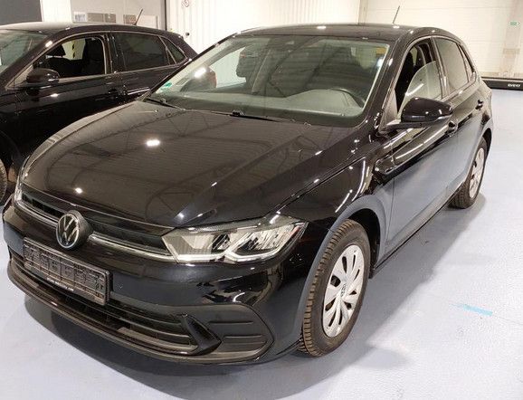 Fahrzeugabbildung Volkswagen Polo VI Life+LED+SHZ+NAVI+GJR+KEYLESS+DAB+AUTOMA