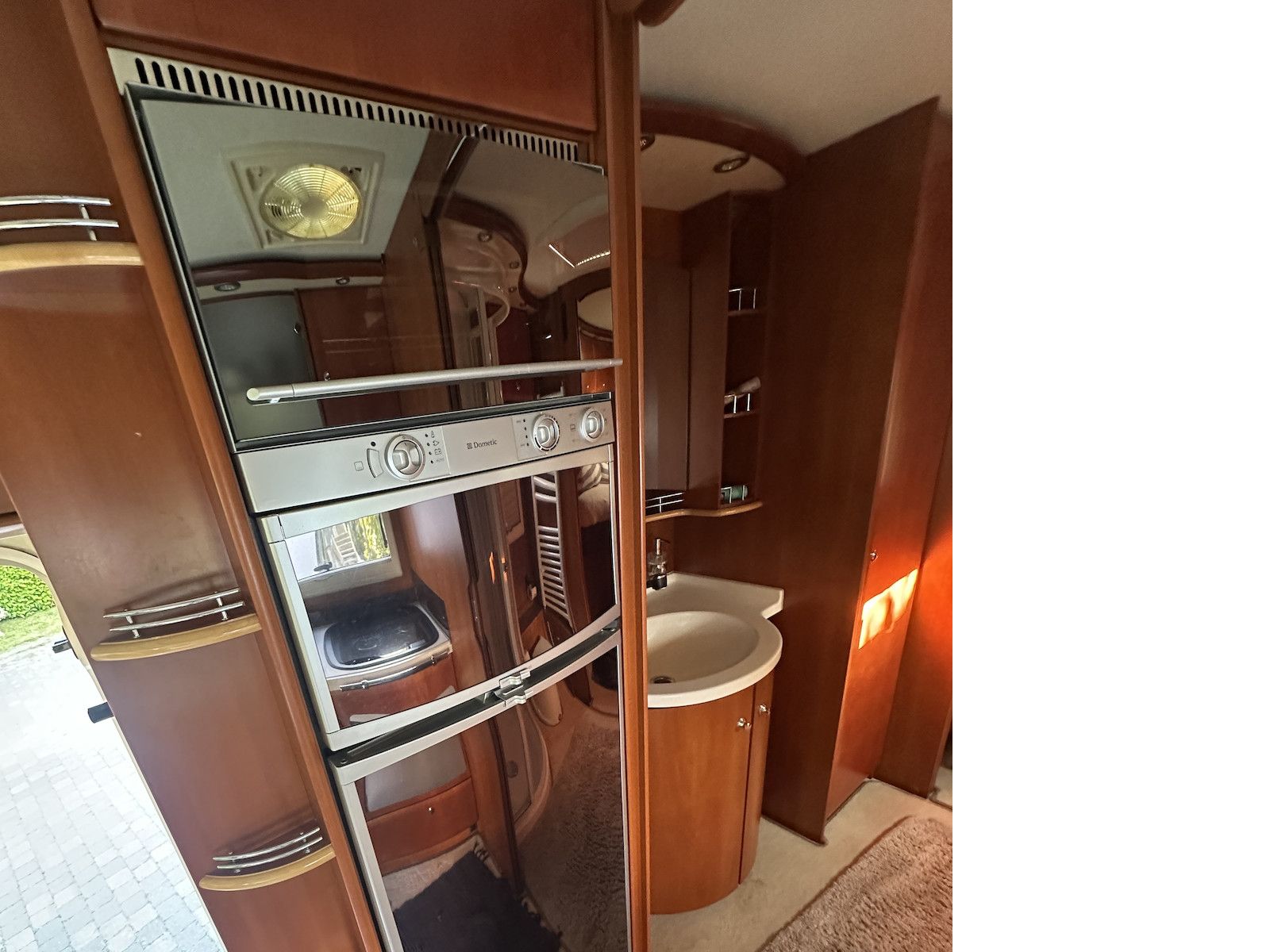 Fahrzeugabbildung Concorde Charisma 890 LS MAN TGL 02