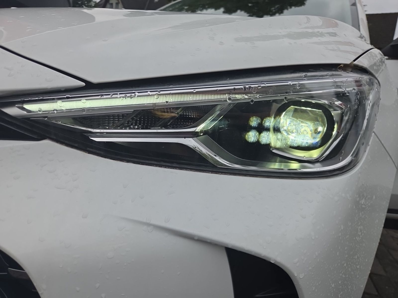 Fahrzeugabbildung MG ZS 1.5 Hybrid+ 145 kW Luxury