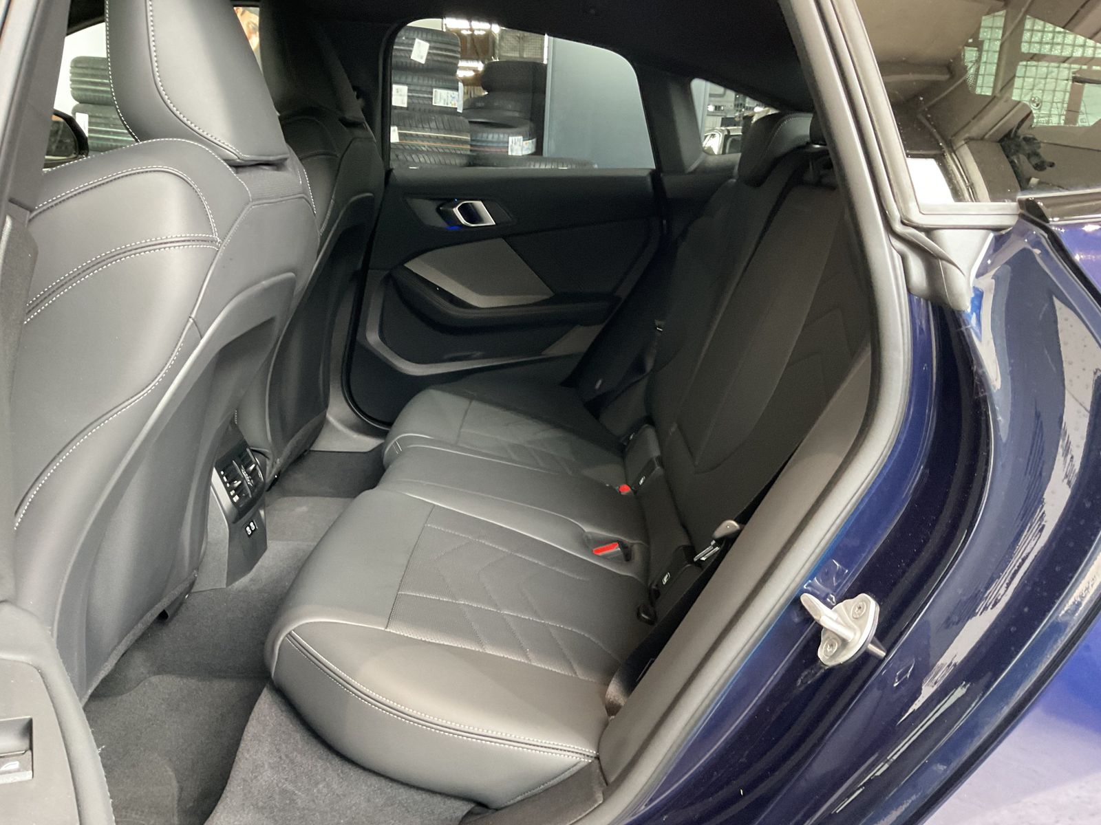 BMW 223 - Bild 9
