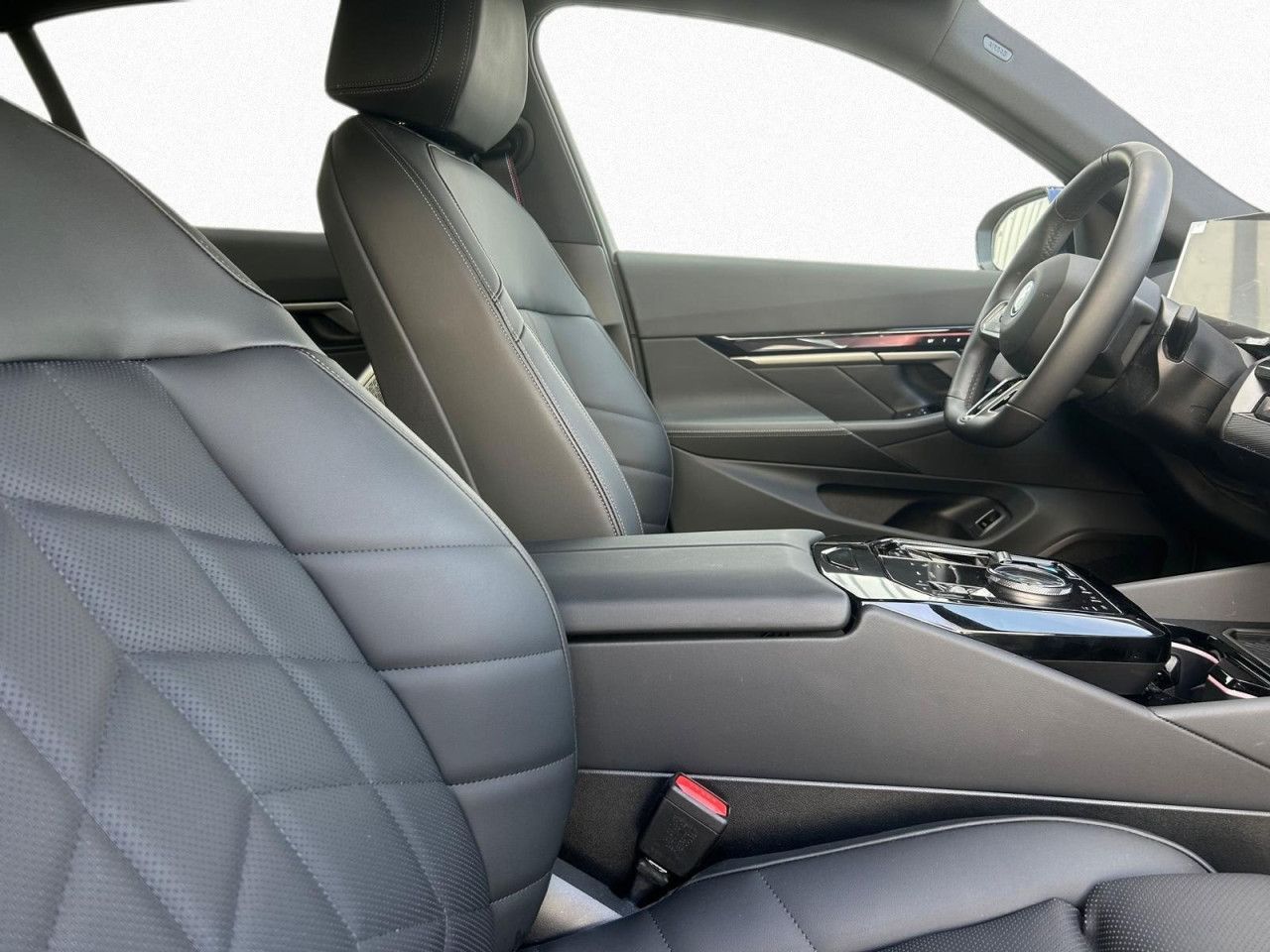 BMW i5 - Bild 12