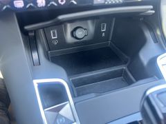 Fahrzeugabbildung DS Automobiles DS 7 BlueHDI 1.5 Opera PANORAMADACH