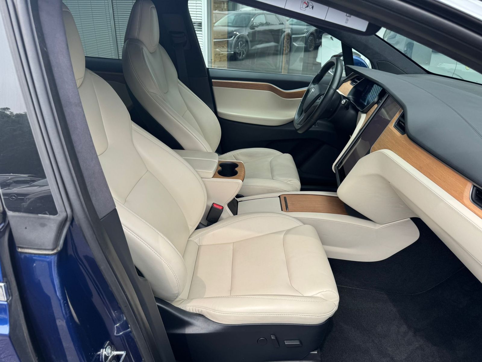 Fahrzeugabbildung Tesla Model X Performance LR Dual AWD PANO+NAV+LED+ACC