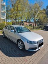 Audi A4 2.0 TDI Limousine TÜV - Audi A4 aus 2010 mit Diesel-Antrieb: Limousine