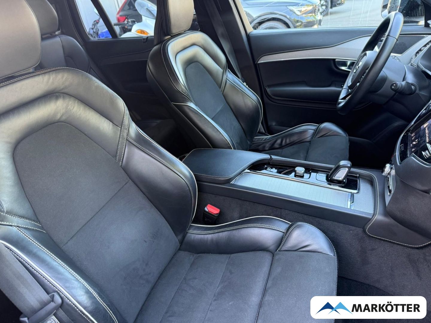 Volvo XC90 T8 AWD R Design Edition AHK/BLIS/360° foto 14