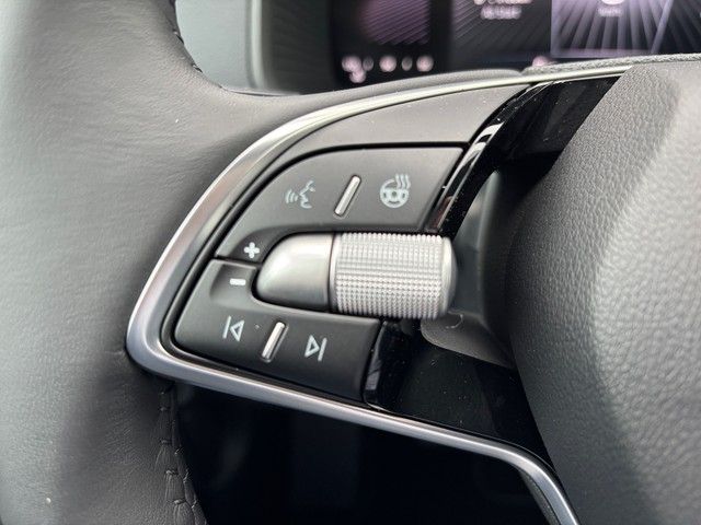 Fahrzeugabbildung SKODA Karoq 1.5 TSI Tour + ACC+SHZ+LED+AHK+GRA+