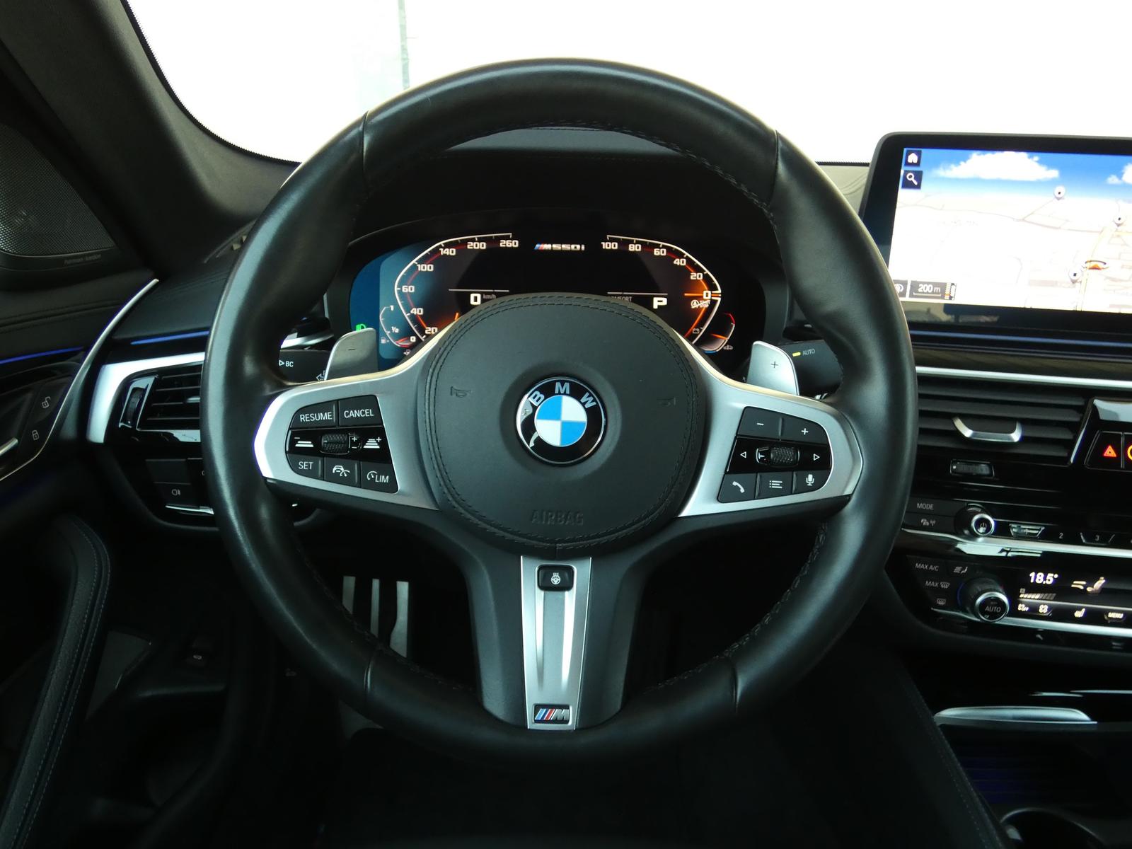 BMW M550i xDrive Limousine M Sport Navi+Kamera+ACC