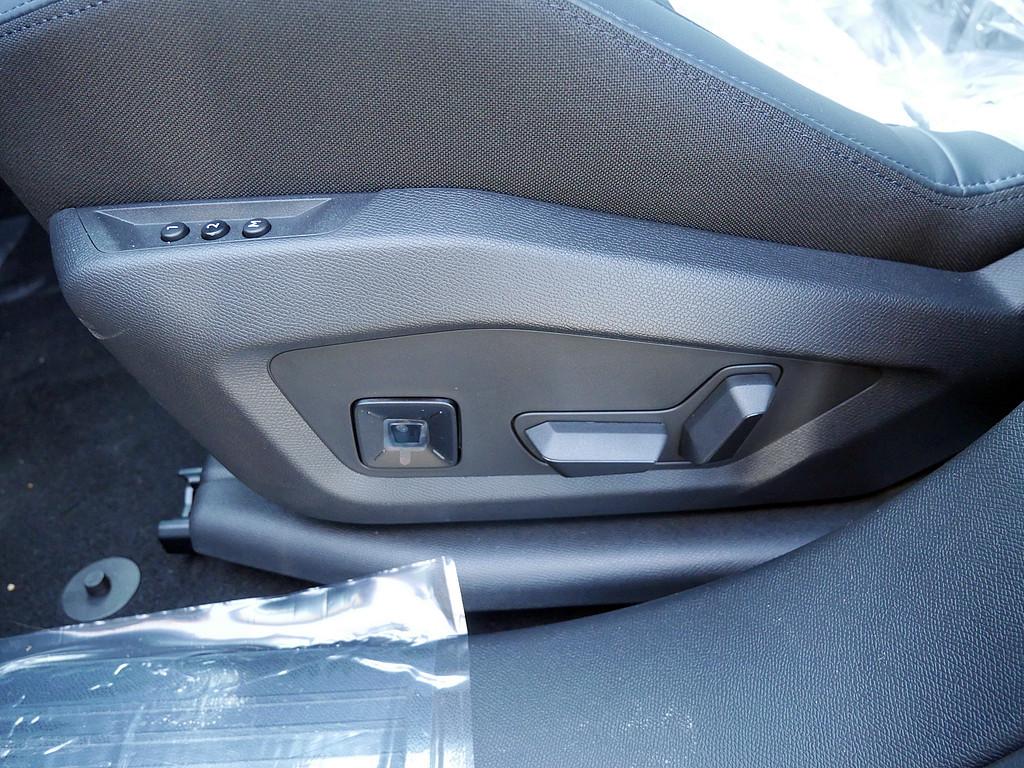 Citroën C5 Aircross Hybrid 145 Max HUD MATRIX-LED 360°