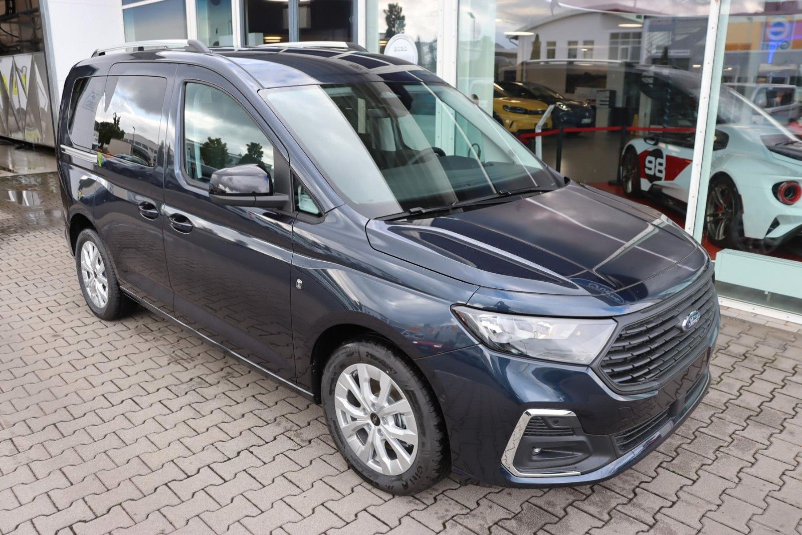 Ford Tourneo Connect Titanium L1 PHEV AHK 0,0% FIN* imagem 2