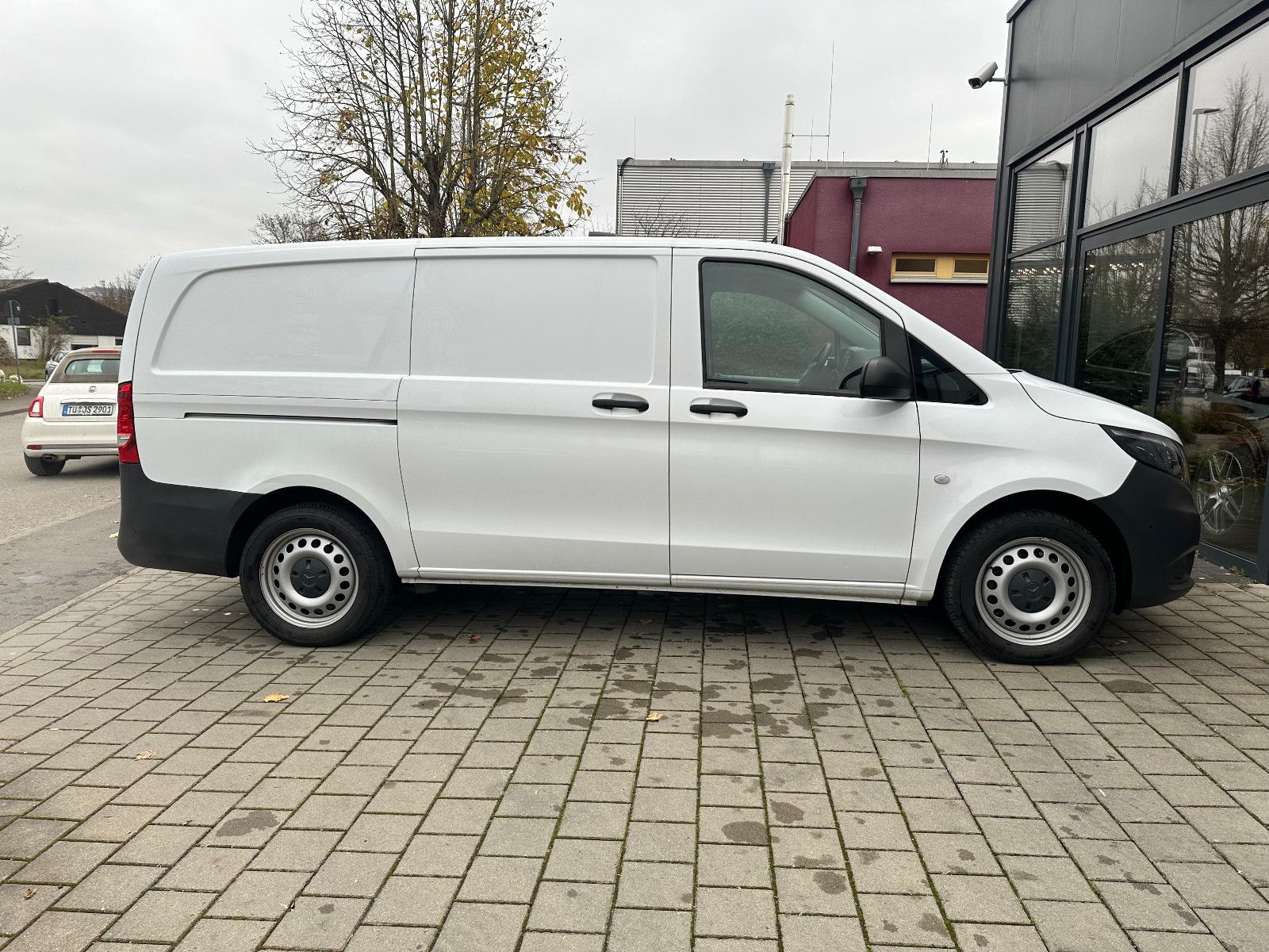 Fahrzeugabbildung Mercedes-Benz VITO 114 4Matic LANG*NAVI*AHK*SH*SORTIMO