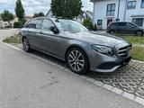Mercedes-Benz Mercedes E300d T-Modell - Mercedes-Benz E 300 mit Diesel-Antrieb: Leder, Kombi