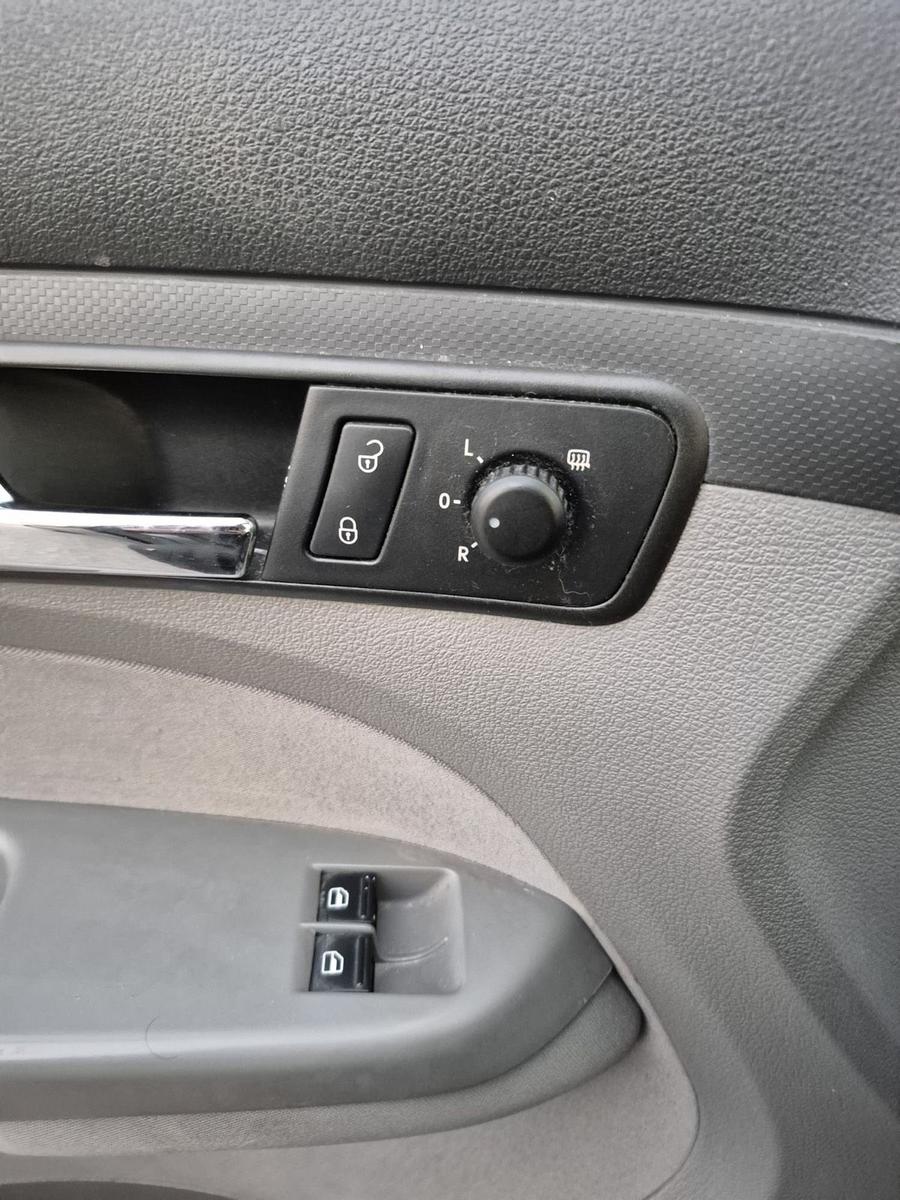 Volkswagen Caddy 2010 — photo 12