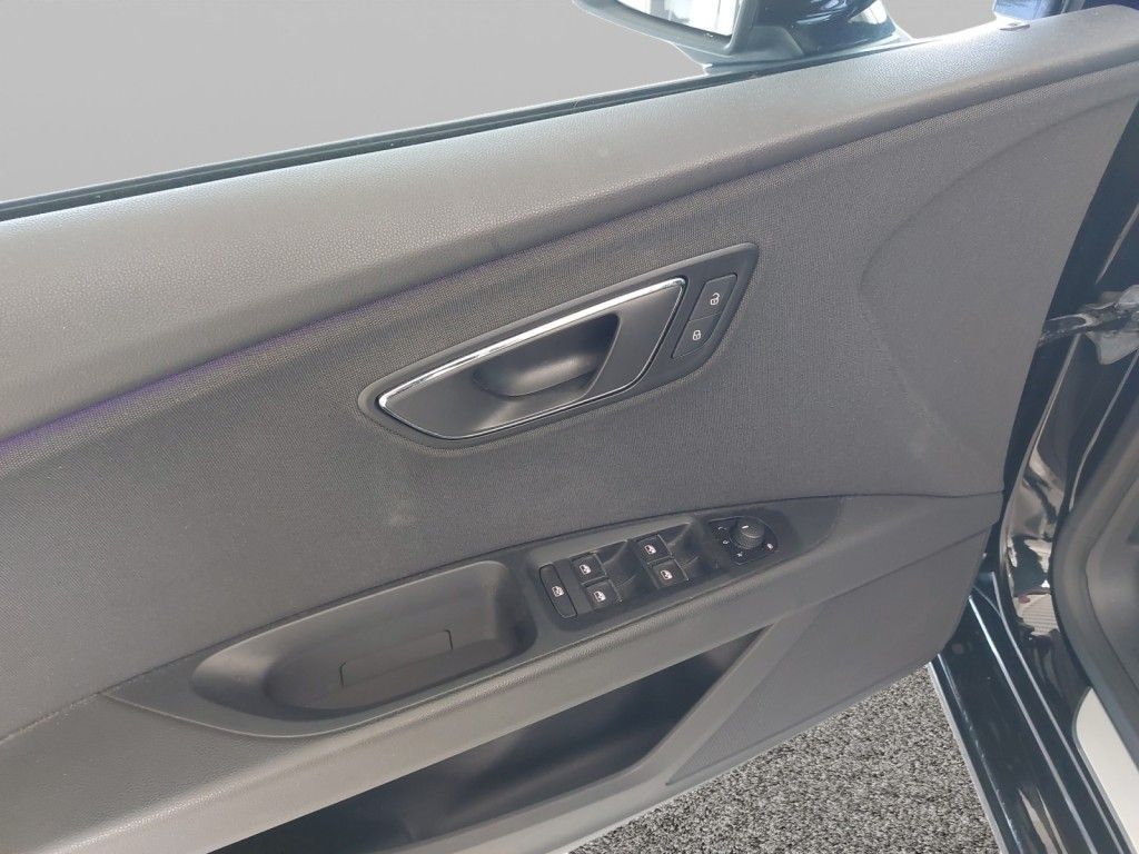 Fahrzeugabbildung SEAT Leon ST 2.0 TSI DSG FR Navi LED