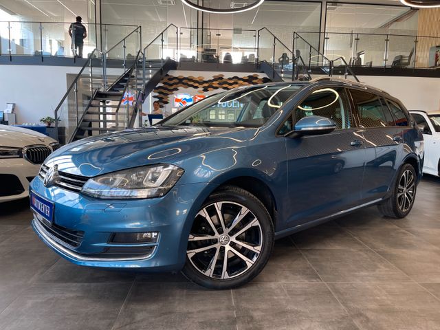 Volkswagen Golf 1.6 TDI BMT ALLSTAR Variant *PANORAMA*NAVI*