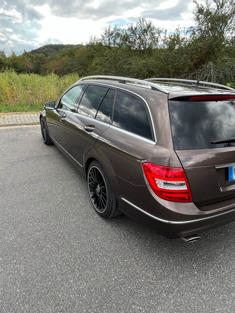 Mercedes-Benz 300 2012 — photo 7