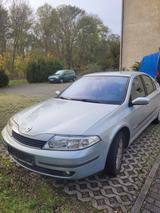 Renault Laguna Authentique 1.8 16V Authentique - gebrauchte Renault Laguna aus dem Jahr 2002
