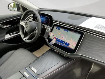 Mercedes E 200 - 11
