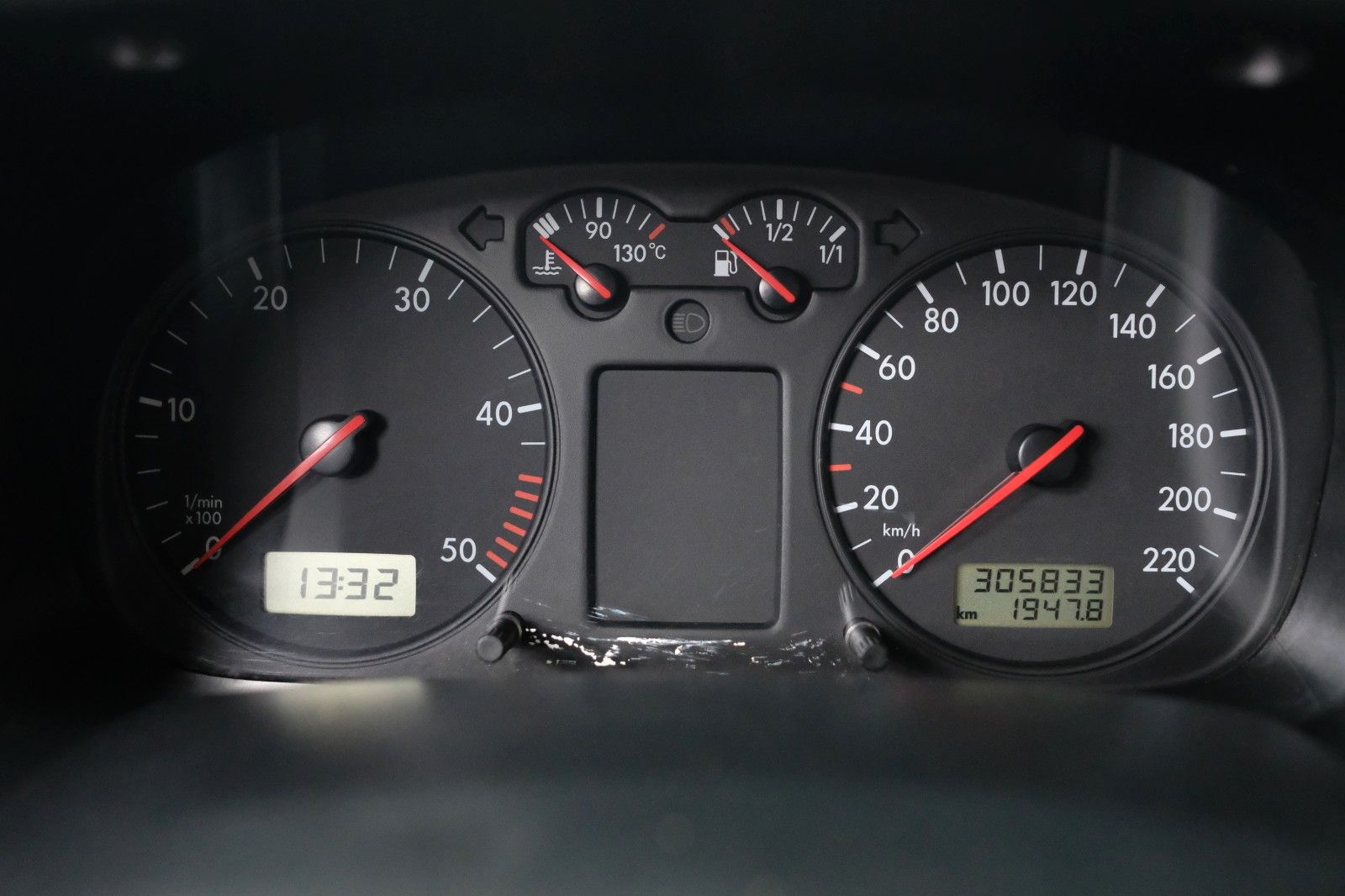 Fahrzeugabbildung Volkswagen T4 LANG EX-KRANKENWAGEN 2,5L STANDHEIZUNG