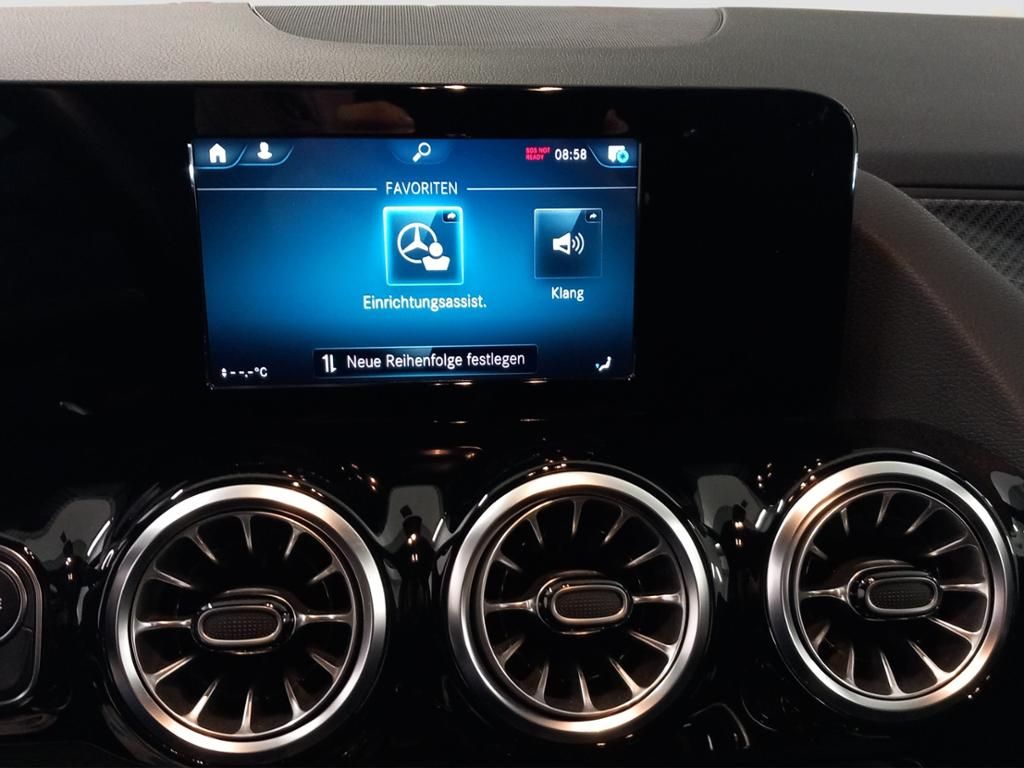 Fahrzeugabbildung Mercedes-Benz B 250 e AMG*NIGHT*LED*PDC*ParkAss*SpurH*AUT*AHK