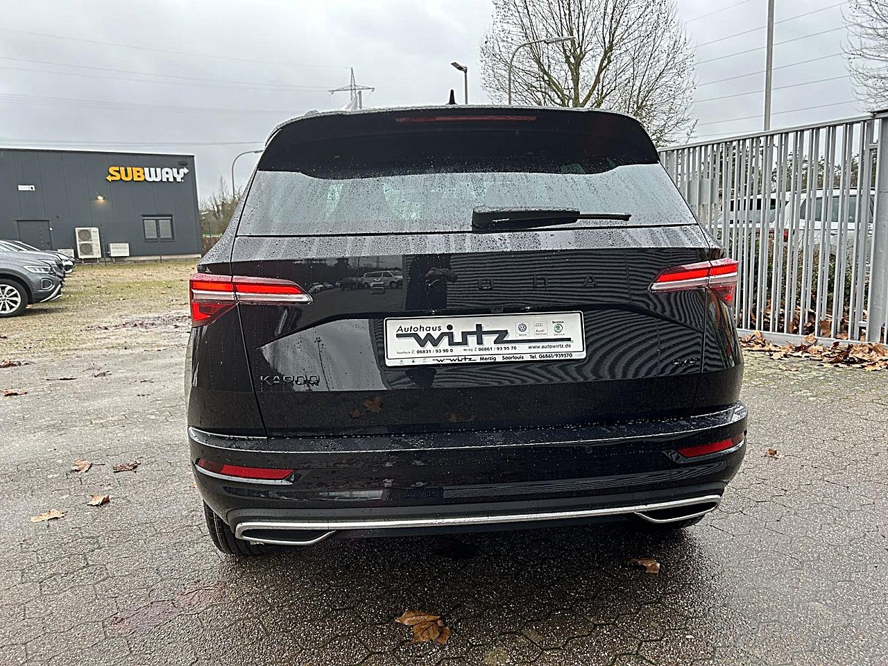 Fahrzeugabbildung SKODA Karoq Sportline 2.0 TSI DSG 4x4 Navi ACC LED