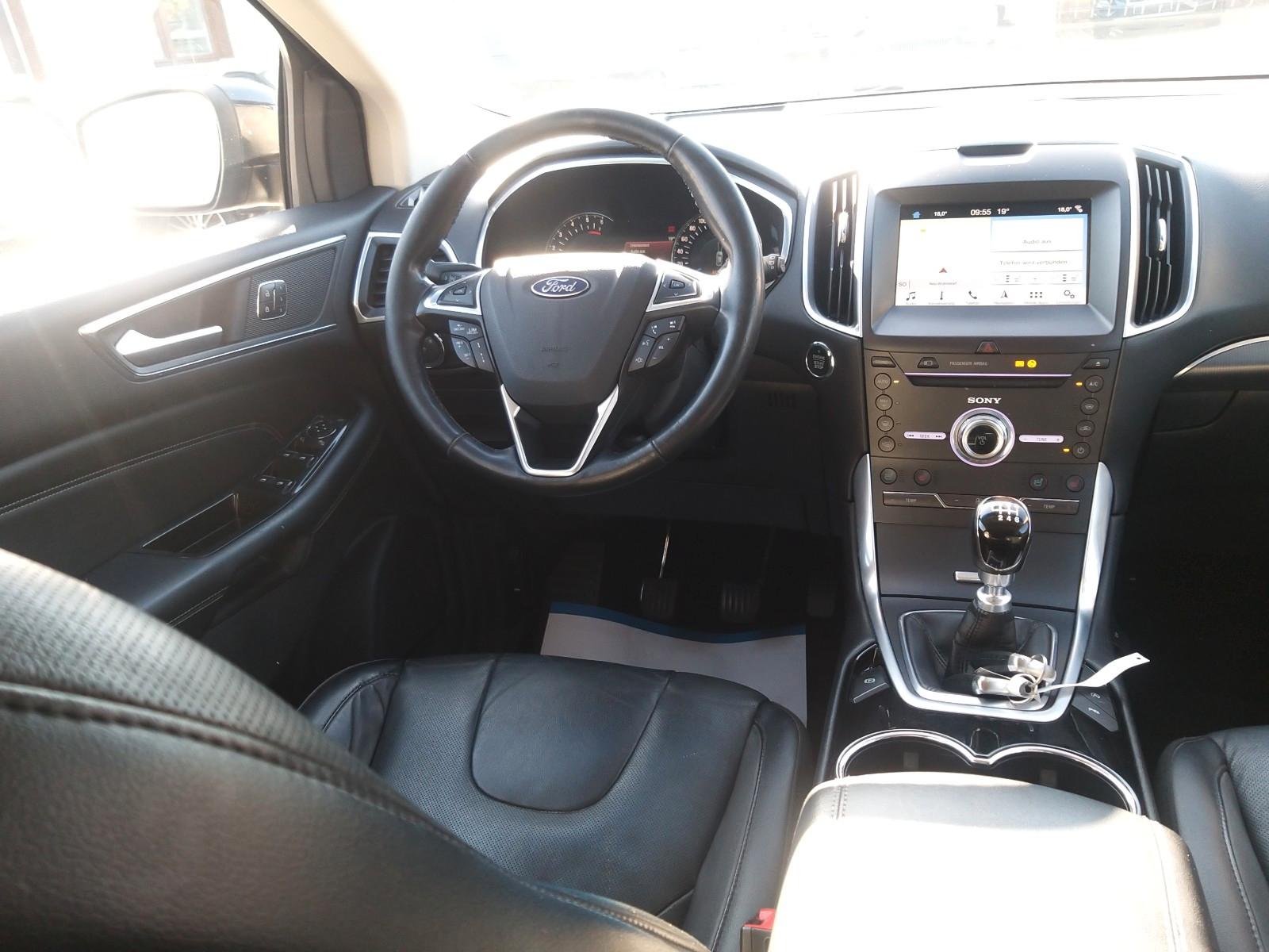 Ford Edge Titanium 4x4 *Automati*Leder*Navi*