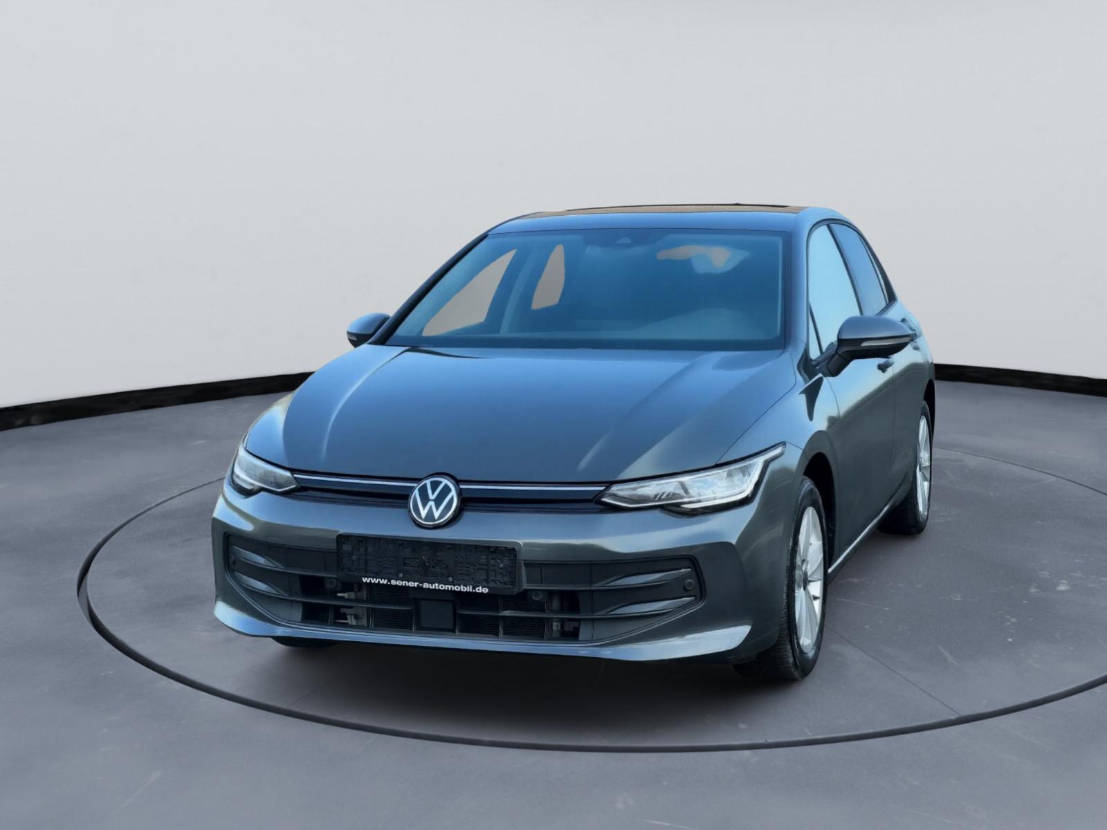 Volkswagen Golf VIII Lim. Life 1.5 eTSI DSG -NAVI -PDC -LED