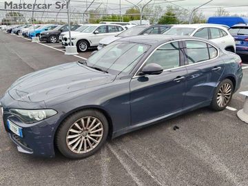 Alfa-Romeo Giulia - 2