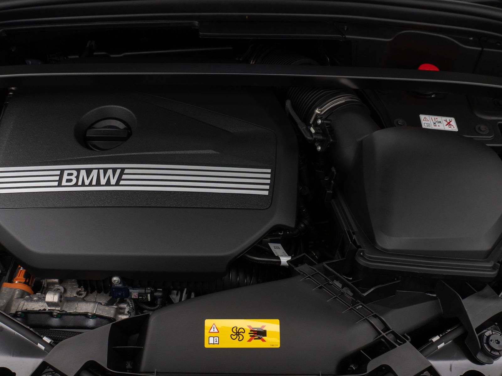 Fahrzeugabbildung BMW X1 xD30e M Sport Panorama 360°HUD DAB H/K AHK