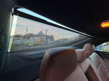 Mercedes E 220 - 12