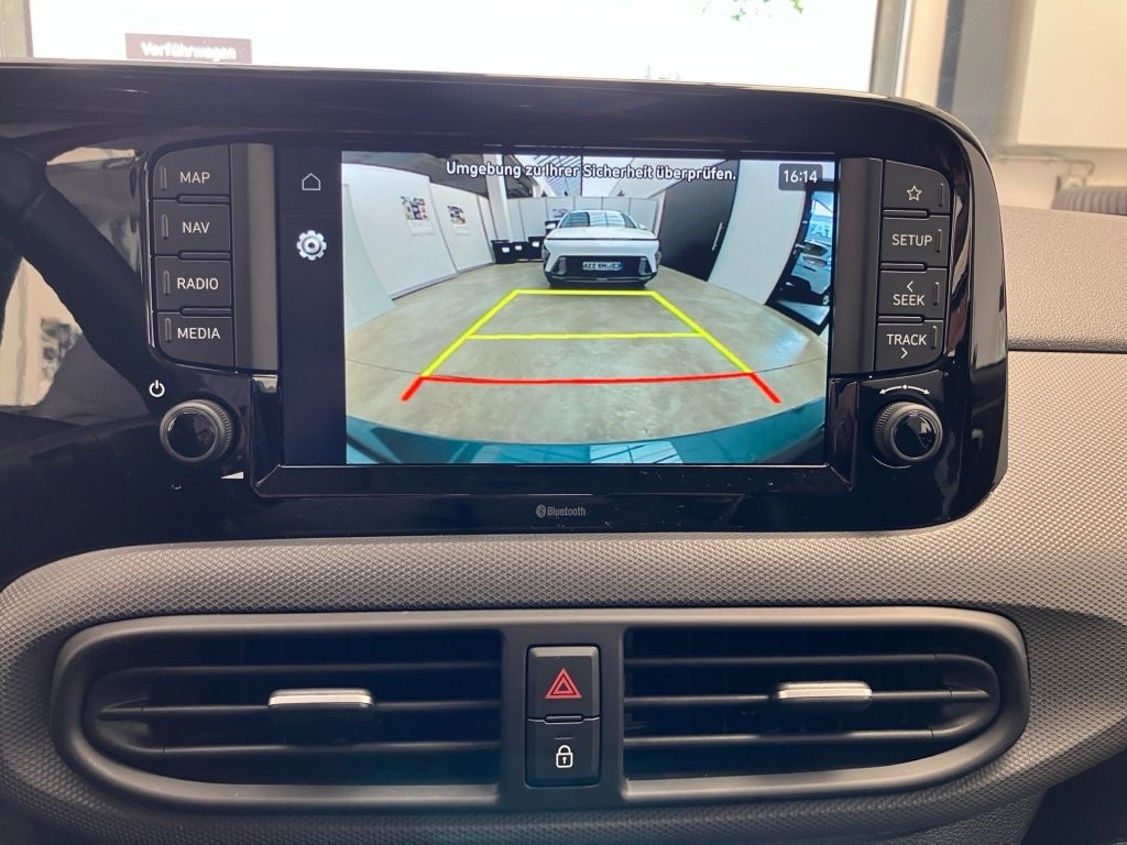 Fahrzeugabbildung Hyundai i10 1.0 Select Facelift Fernlichtass. Kam. Navi