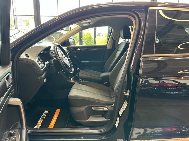 MYAUTOCENTER – Gebraucht- und Jahreswagen mit Werkstattservice in Pfaffenhofen Volkswagen T-Roc Style *LED*Unfallfrei*TÜV*PDC*