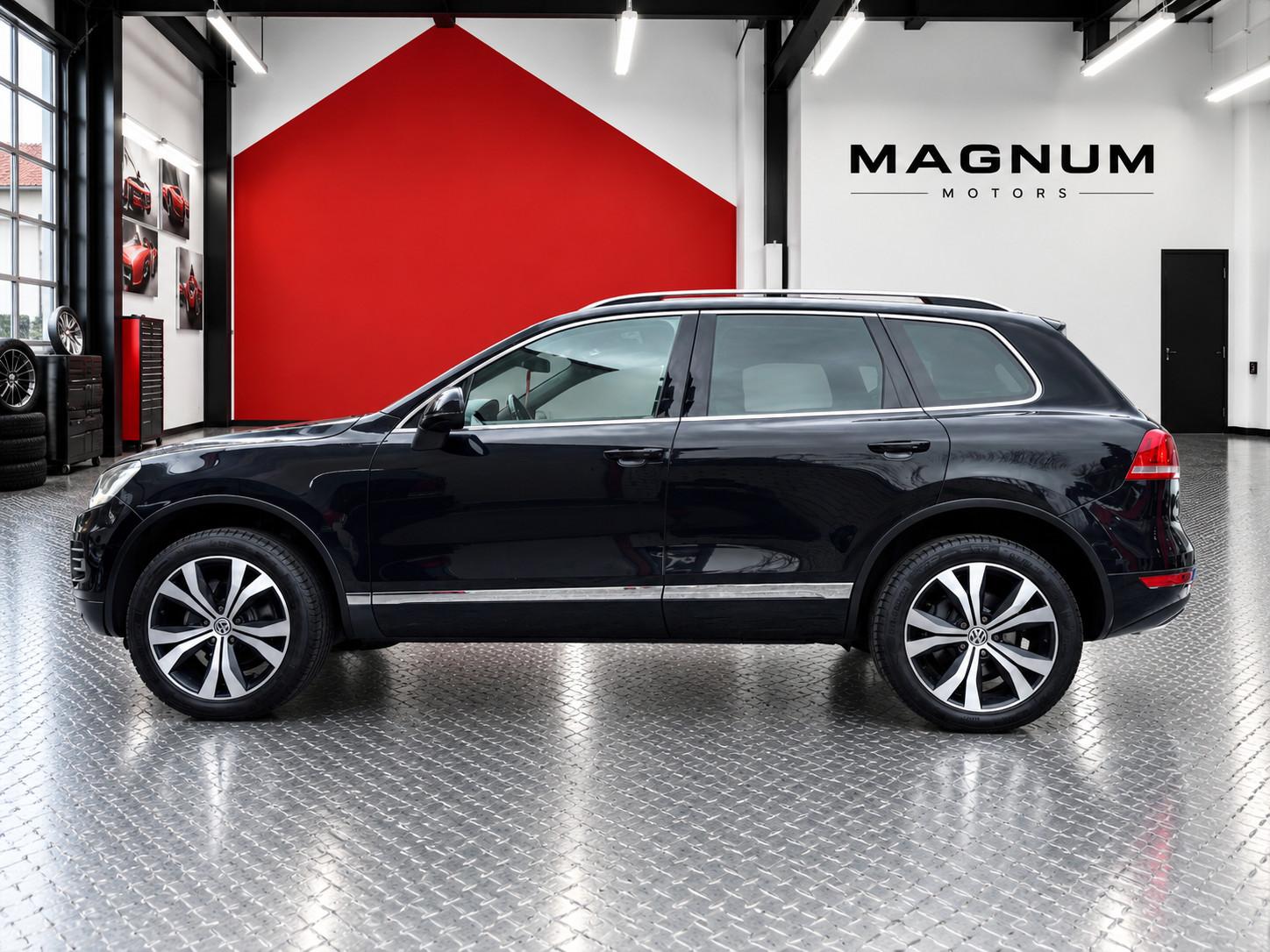 VOLKSWAGEN TOUAREG V6 TDI 3.0 245ch EXCLUSIVE 4MOTION - SUSPENSION PNEUMATIQUE - TOIT PANORAMIQUE - SIÈGES CUIR VENTILÉS - CHAUFFAGE AUXILIAIRE - ATTELAGE 3,5T