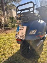 Vespa 300 GTS - VESPA BLAU ROLLER