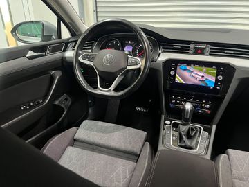 Volkswagen Passat - 9