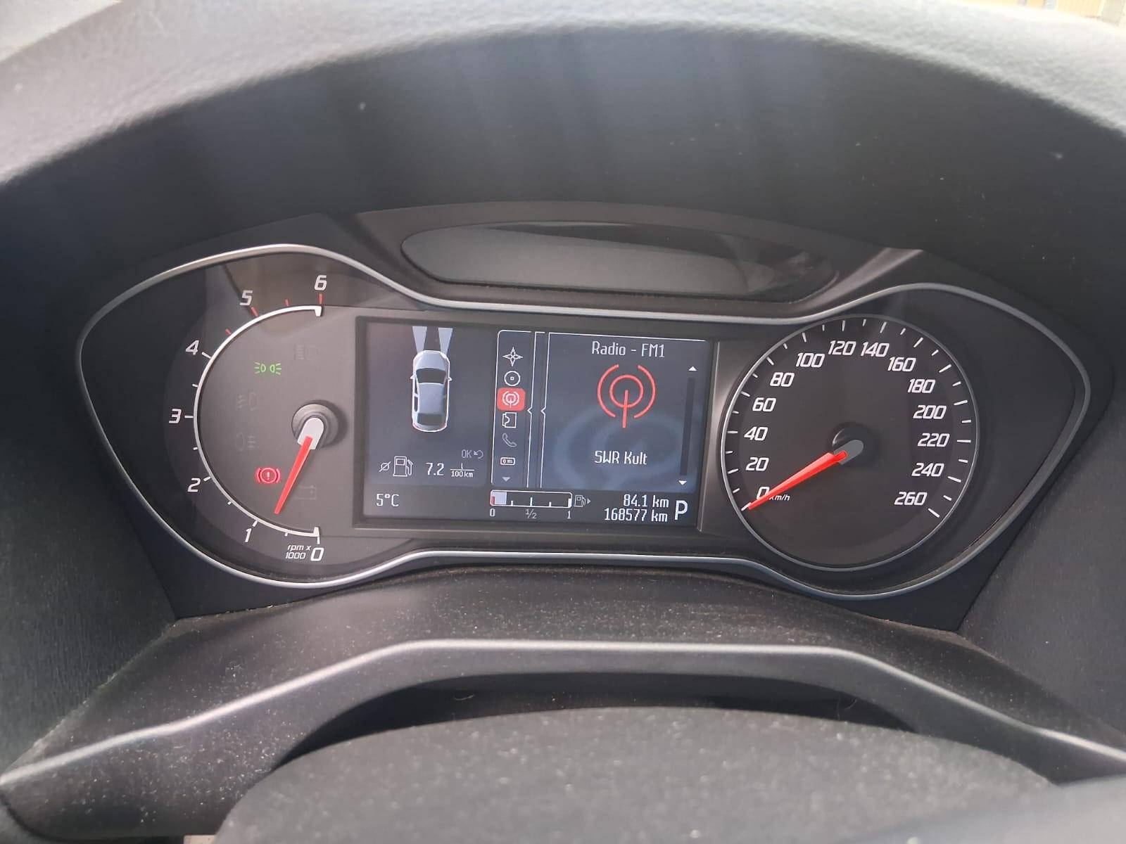 Ford Mondeo 2011 — photo 8