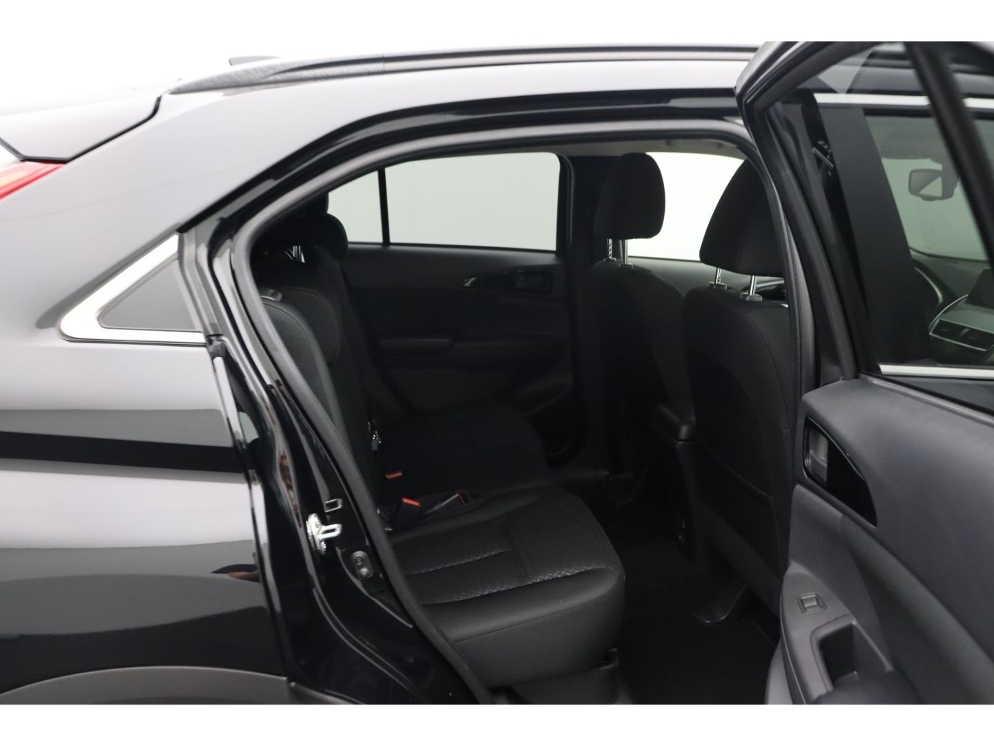 Fahrzeugabbildung Mitsubishi Eclipse Cross Diamant Edition 2WD Kamera SHZ