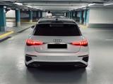 Audi A3 S line Sportback | LED | Pano | Carbon