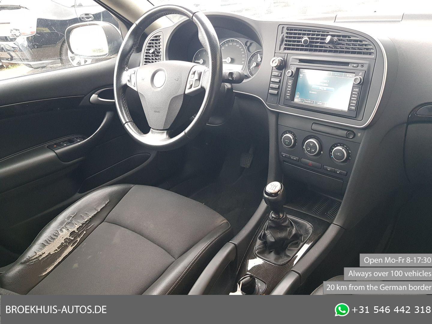 Saab 9-3 2011 — photo 13