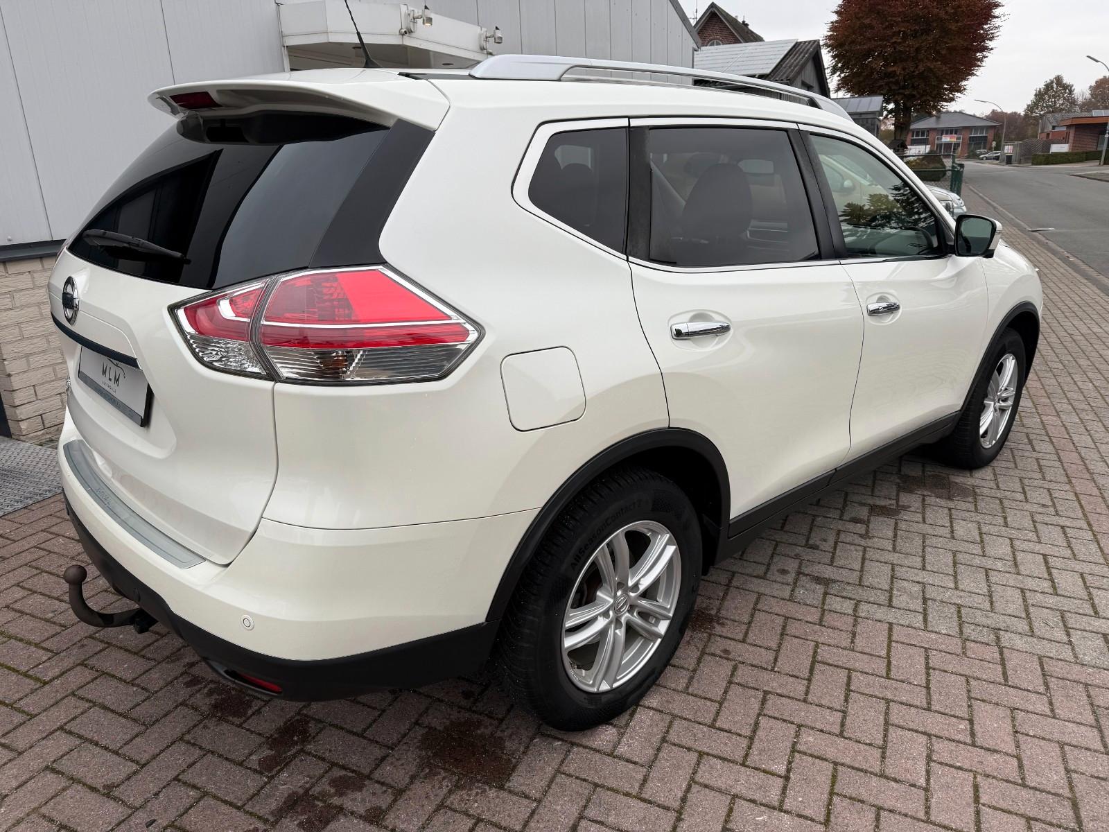 Nissan X-Trail Acenta Automatik Navi Kamera Panorama AH