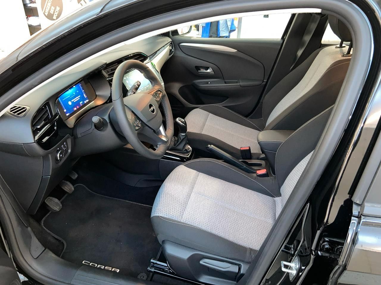 Fahrzeugabbildung Opel Corsa F 12L-75PS/Allwetter/Kamera/Sitzheizung!