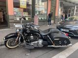 Harley-Davidson Road King Classic - HARLEY-DAVIDSON 2009 ROAD KING